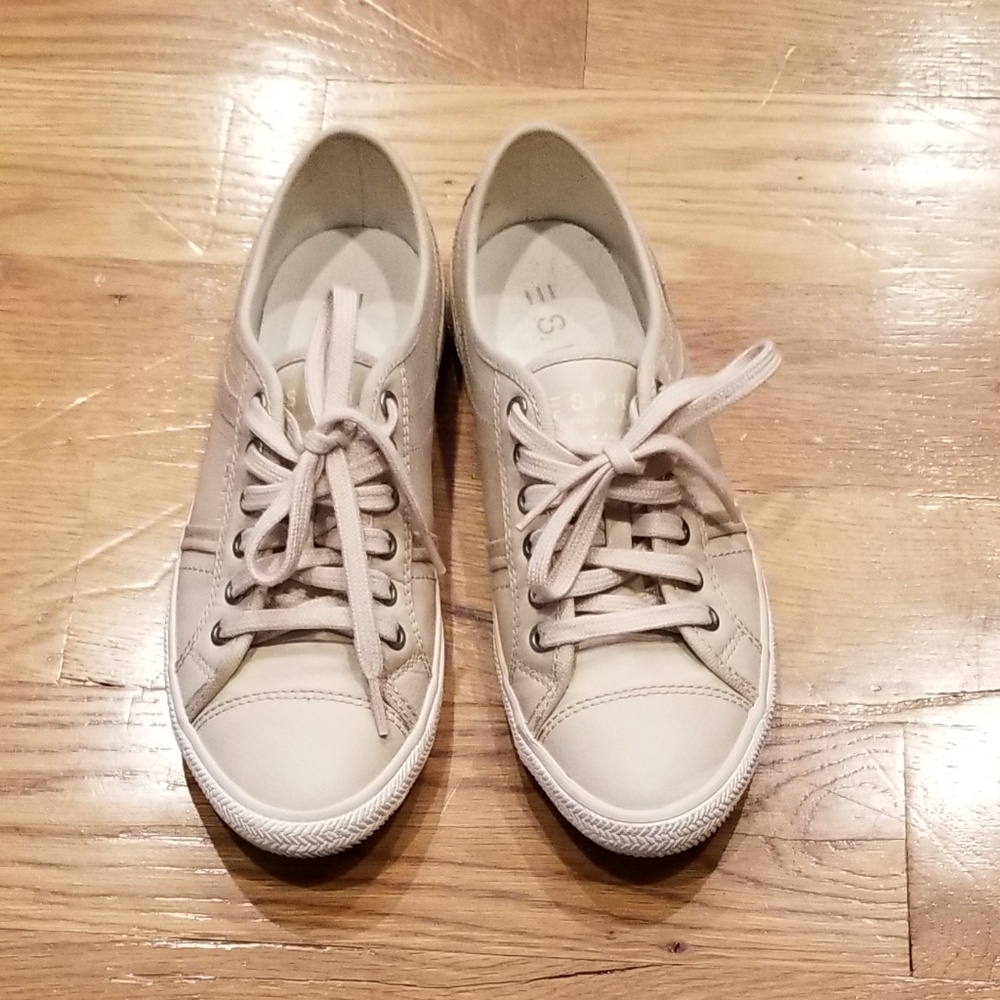 Esprit cream color Sneakers size 36